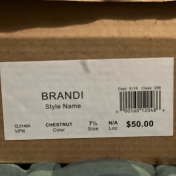 Chestnut colored women boots - Picture 3 of 3